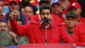 Maduro amenaza con expulsar a CNN