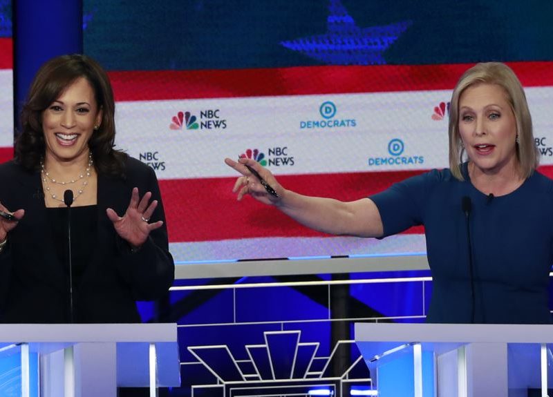 Demócratas ven oportunidad al abordar política exterior