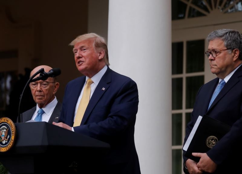 Trump: agencias deben entregar al Depto. de Comercio registros sobre ciudadanía