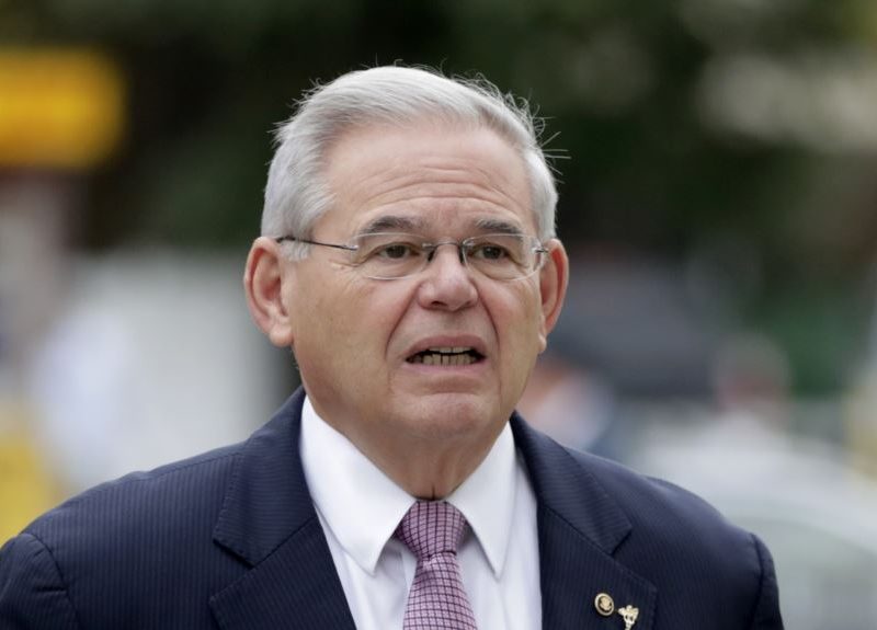 Senador Menéndez pide a republicanos desbloquear el TPS para Venezuela