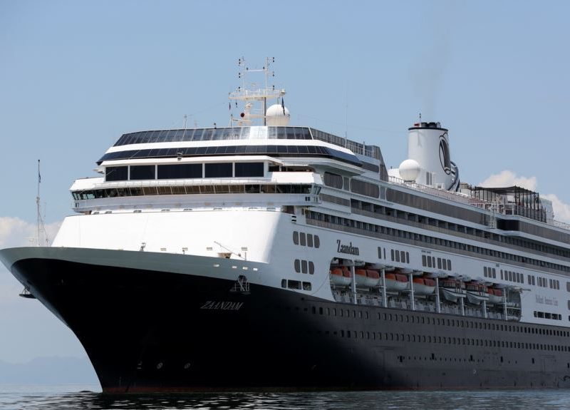 Mueren cuatro pasajeros de crucero impedido de atravesar canal de Panamá por coronavirus