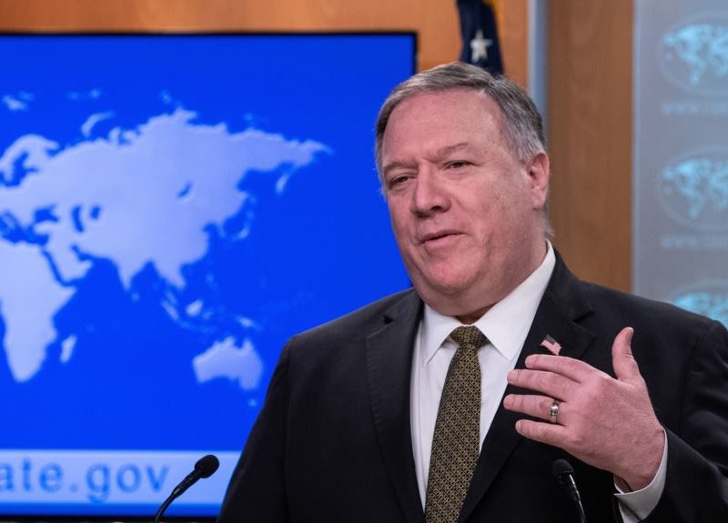 EE.UU. anuncia sanciones contra Irán que incluyen a Nicolás Maduro