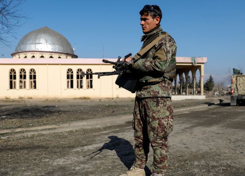 Cohetes impactan en base aérea de EE.UU. en Afganistán, no hay bajas