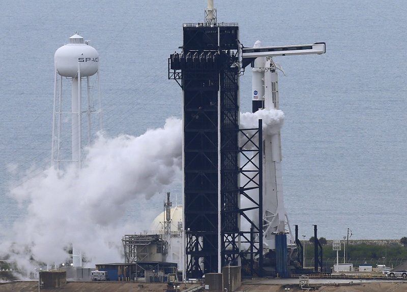La NASA y SpaceX cancelan lanzamiento espacial por el mal tiempo