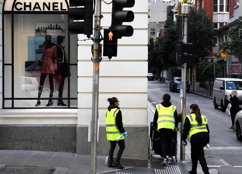 Australia pide precaución mientras algunos estados alivian las restricciones contra el COVID