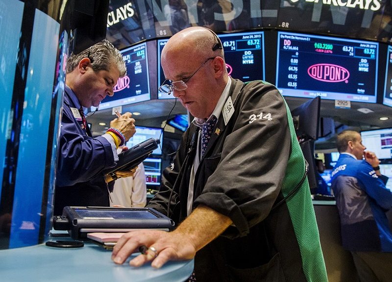 Wall Street cierra al alza por apertura económica