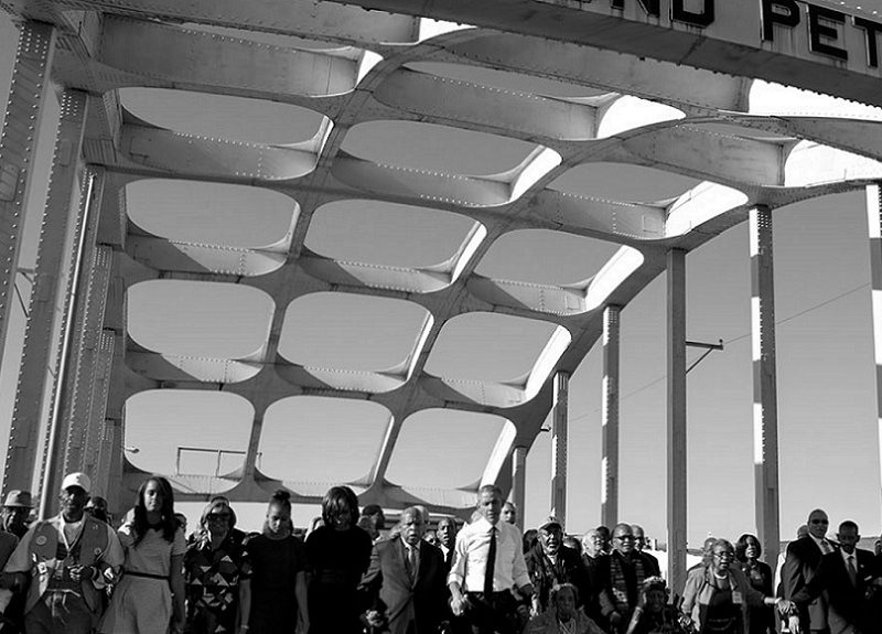 EEUU: El cuerpo de John Lewis cruza por última vez el puente Edmund Pettus in Selma