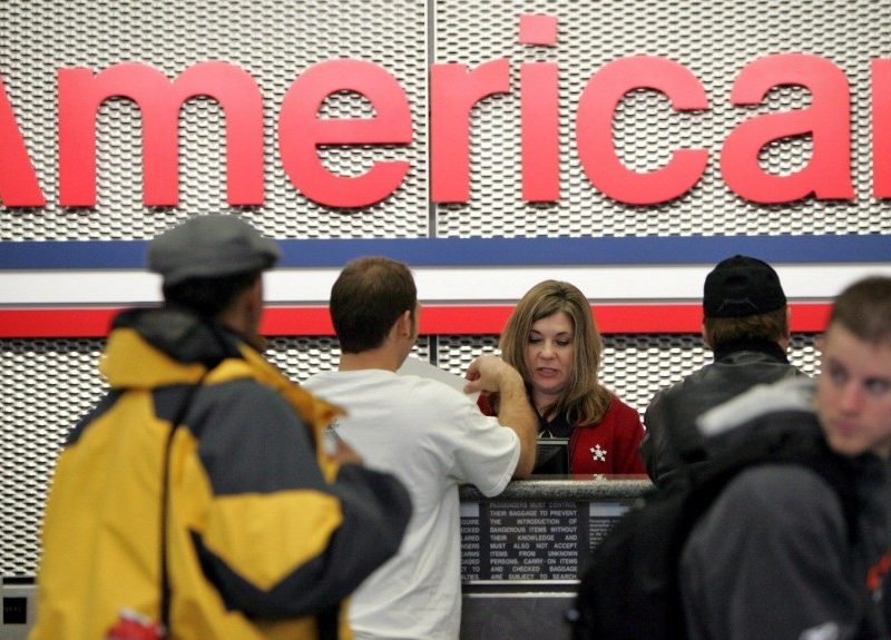 American Airlines despedirá 17.500 empleados por disminución de viajes