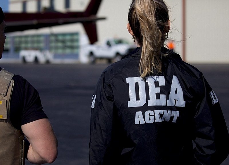 DEA advierte sobre aumento en uso de anfetaminas y metanfetaminas en Estados Unidos