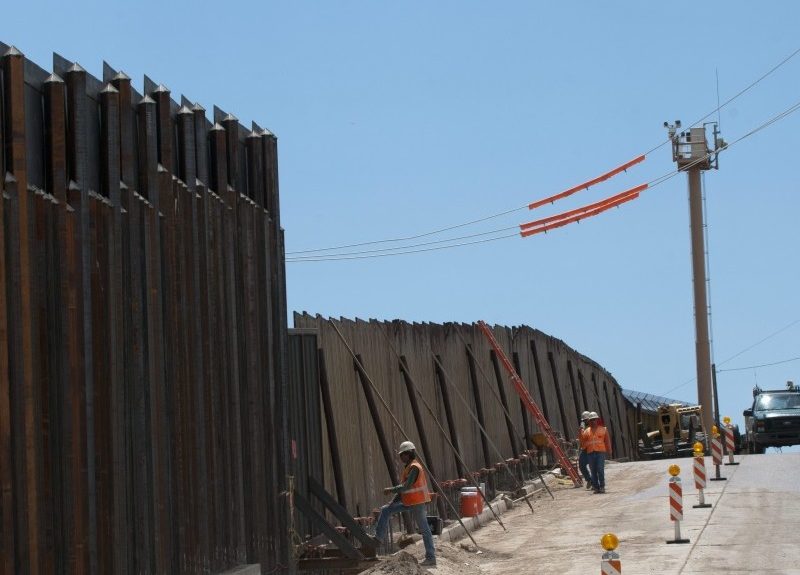 López Obrador saluda decisión de Biden de frenar la construcción del muro fronterizo