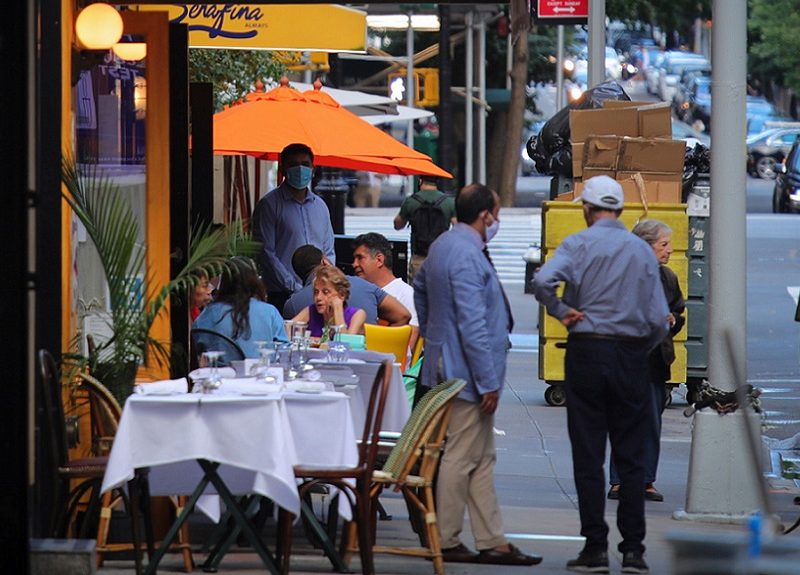 EE.UU.: emiten restricciones ante aumento de casos de COVID-19