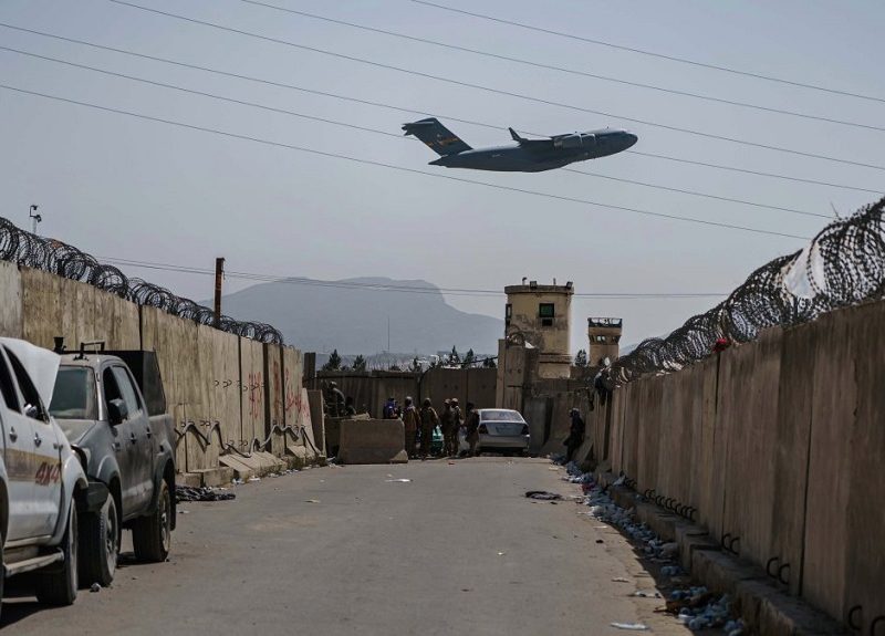 EEUU ataca camión cargado de explosivos que iba camino aeropuerto Kabul