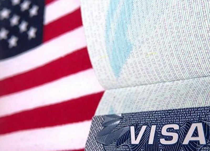 Estudiante ecuatoriana teme por su futuro académico en EE.UU