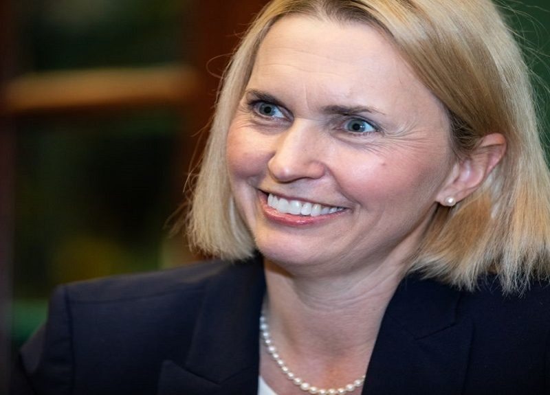 Biden nomina a experimentada diplomática para embajadora en Ucrania