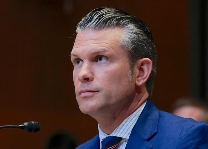 Secretario de Defensa de EE.UU. se niega repetidamente a descartar una invasión a Panamá y Groenlandia