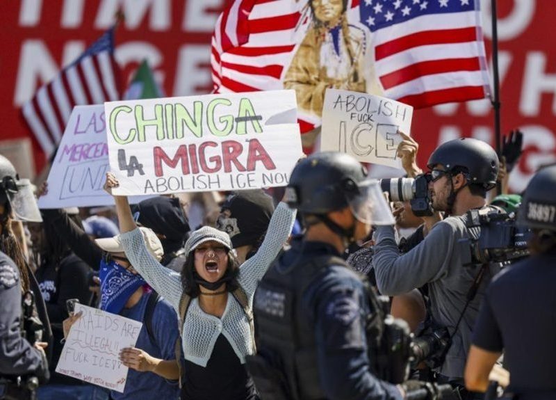 El gobierno “no tiene miedo” de ir más a fondo en Los Ángeles, dice la secretaria de Justicia