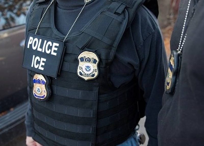 Por qué pueden ser deportados los inmigrantes en EE.UU. que poseen una “green card”